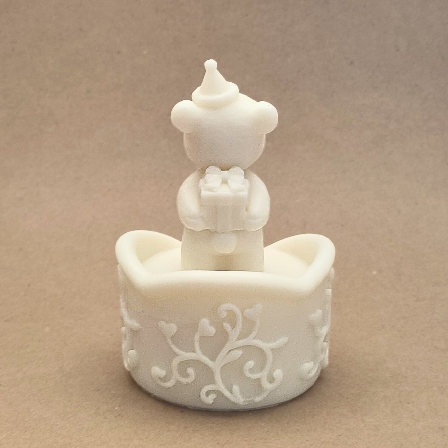 Singing Teddy Hiding Gift Box 6