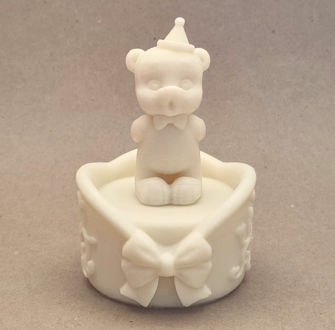 Singing Teddy Hiding Gift Box 4