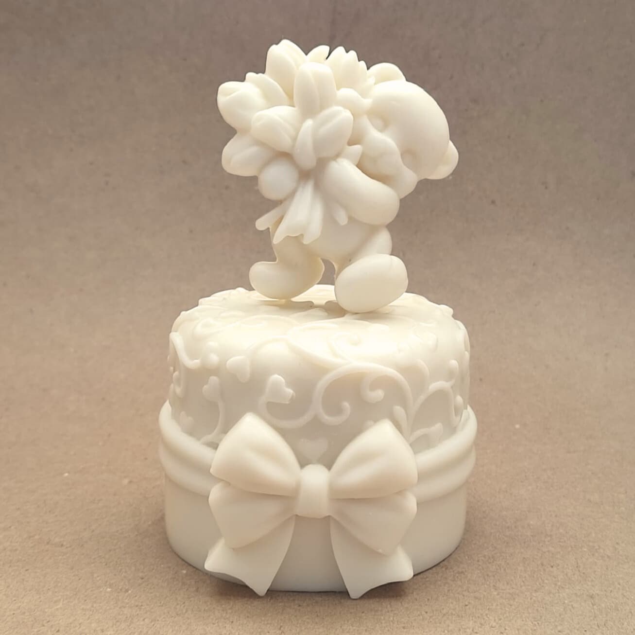 Heart Creeper Pattern on Cake with Ribbon Bow