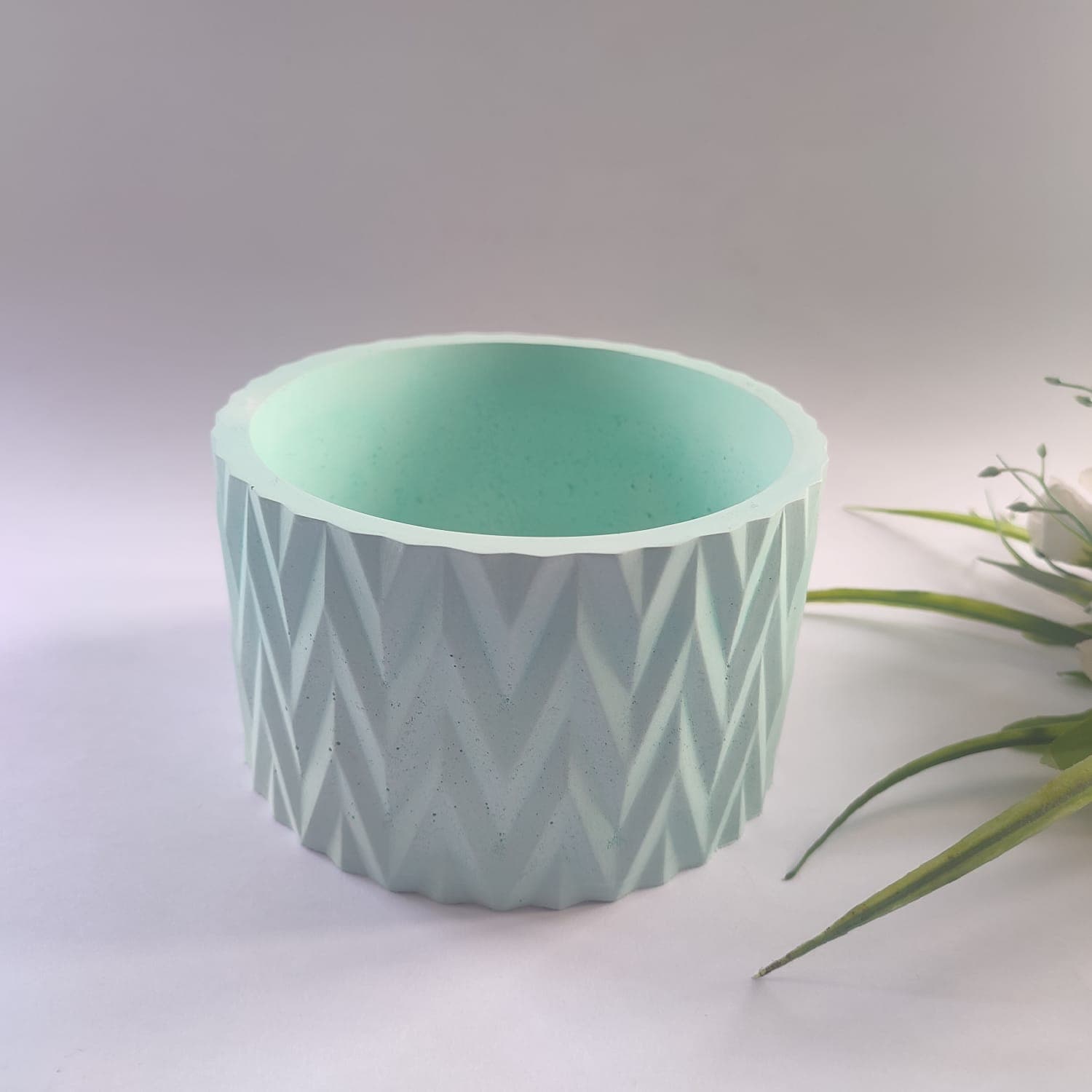 Zigzag Jar Large 2